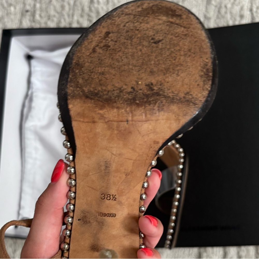 Alexander Wang Tan Cream Sandals with Minimalist Design - Picture 4 of 11